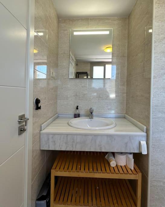 Atico Puerto Marina 2 Hab Con Piscina, 500M De La Plata Torremolinos Exterior foto