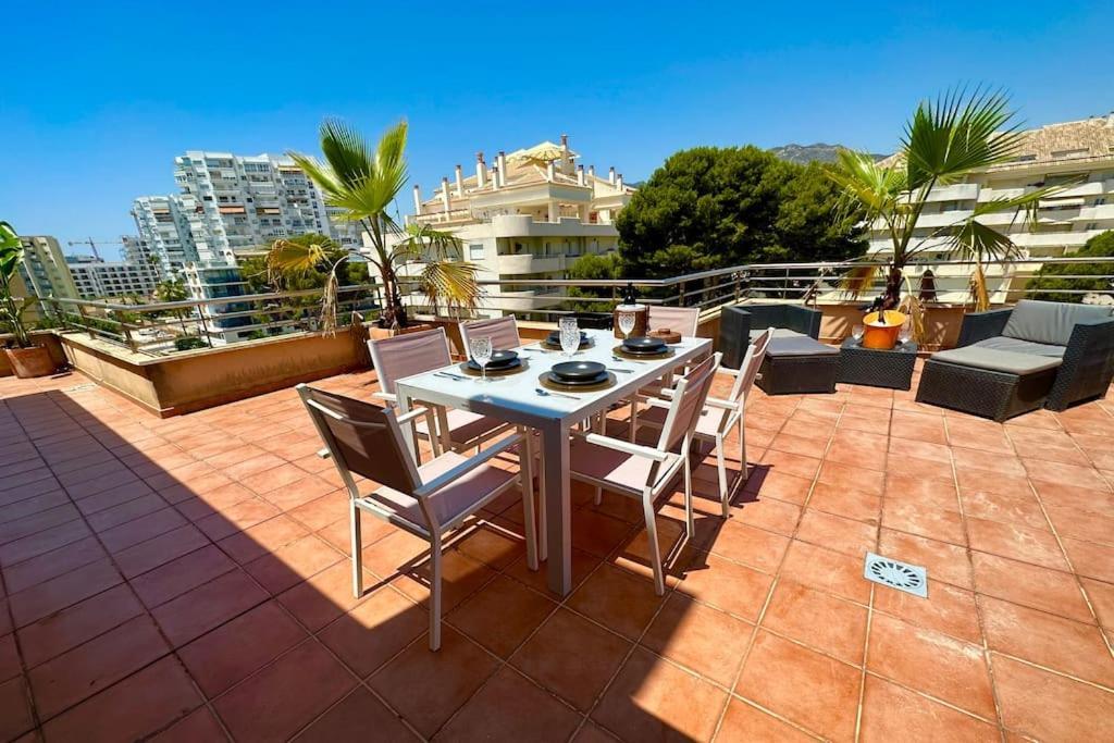 Atico Puerto Marina 2 Hab Con Piscina, 500M De La Plata Torremolinos Exterior foto